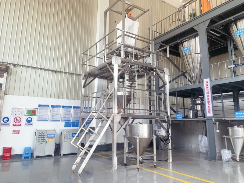 Dye Ton Bag Unloading and Feeding Line Dye Ton Bag Unloading and Feeding Line